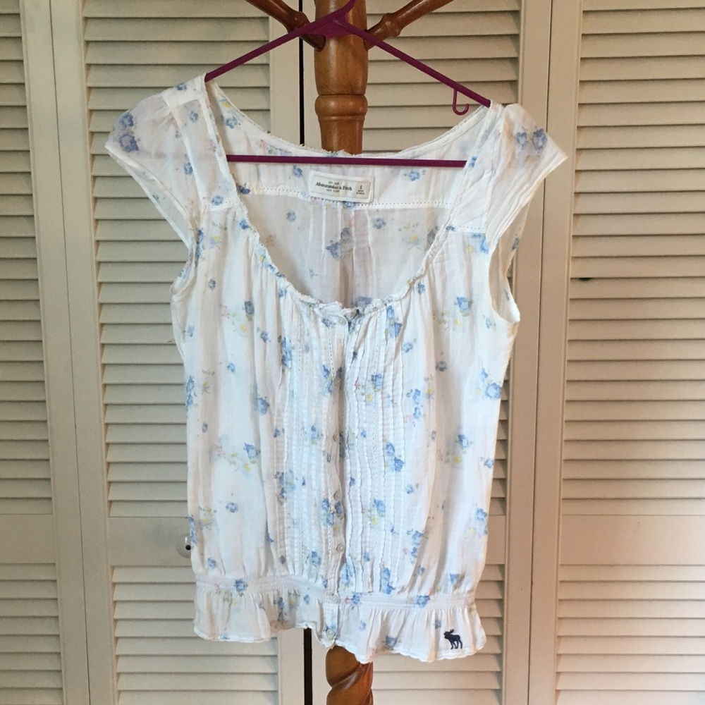 Abercrombie & Fitch floral blouse