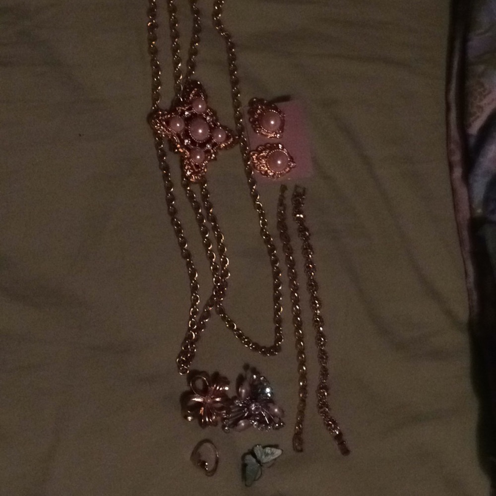 Lot of costume vintage jewelry