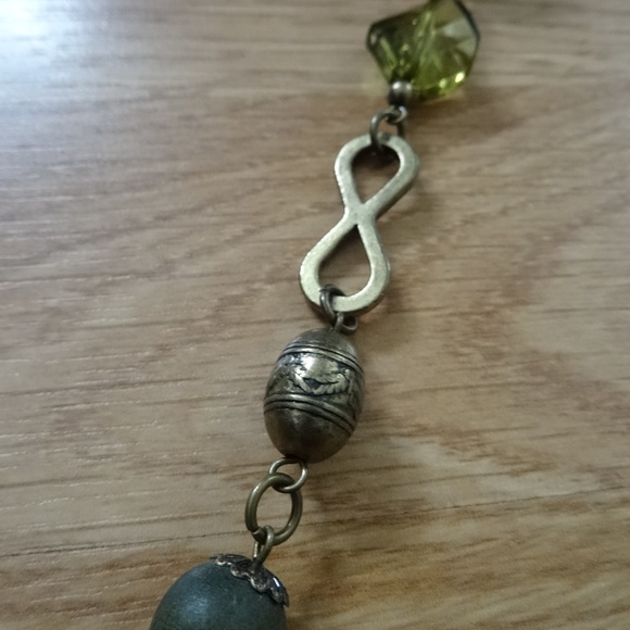 Long Green Tassel Necklace - Picture 3 of 3