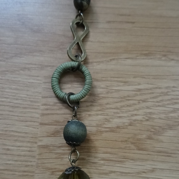 Long Green Tassel Necklace - Picture 2 of 3