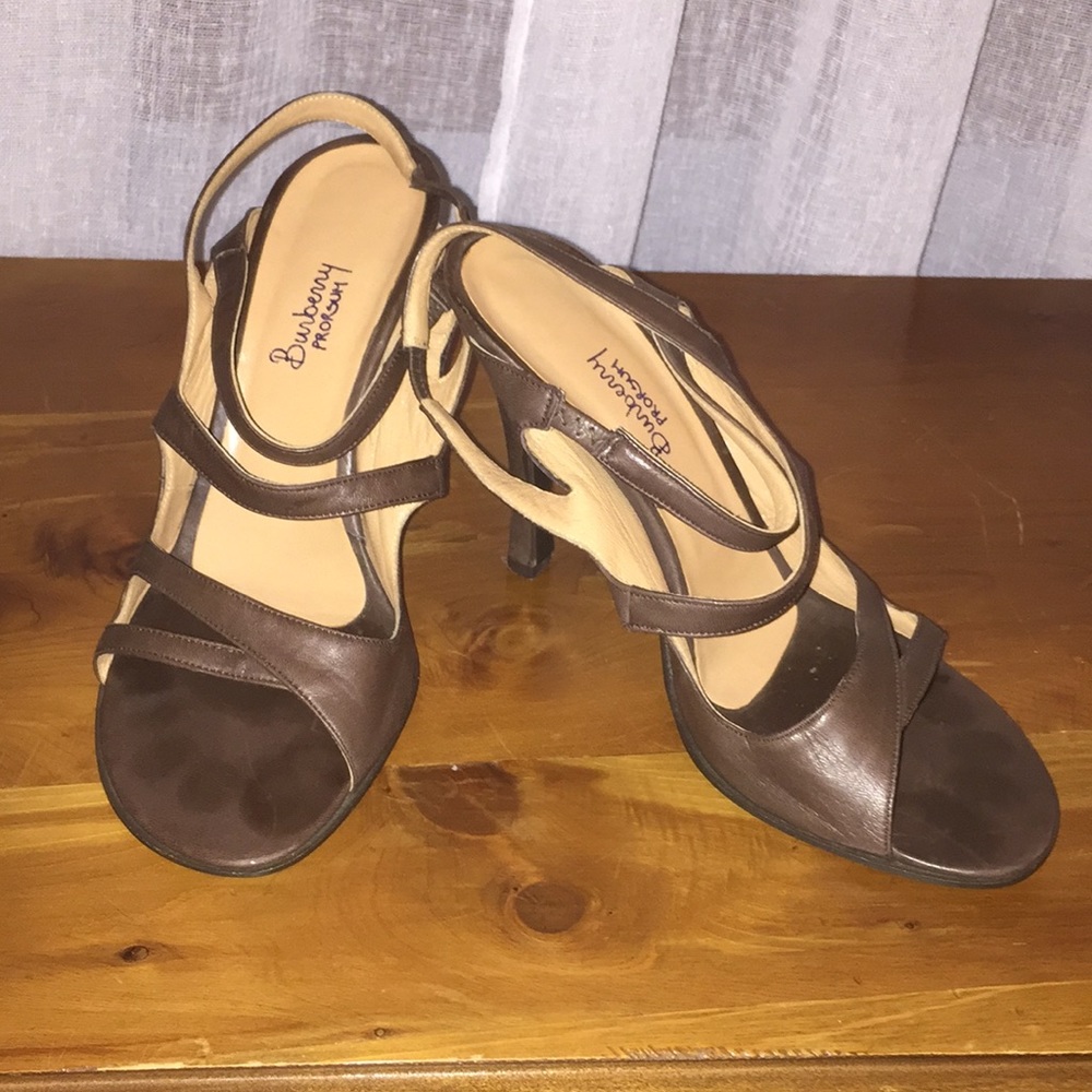 Vintage Burberry yr 2000.strappy leather sandals