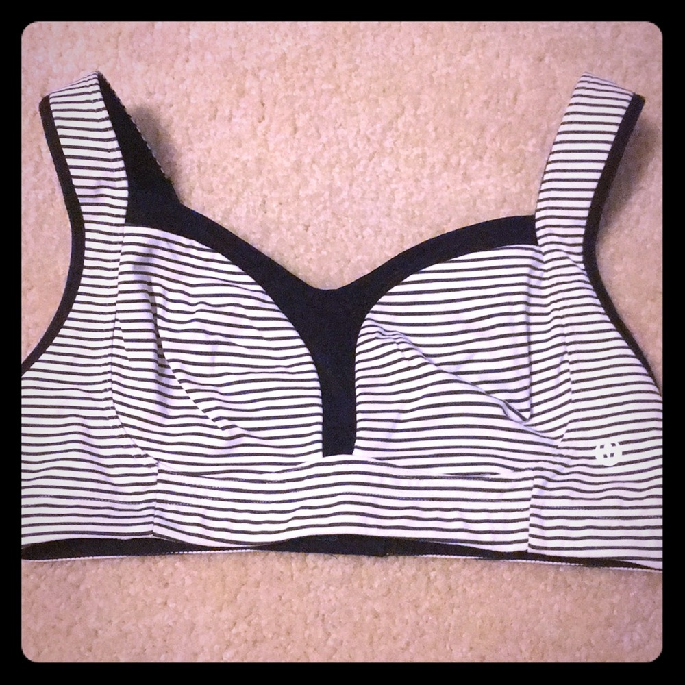 lululemon Ta Ta Tamer bra in black & white stripe