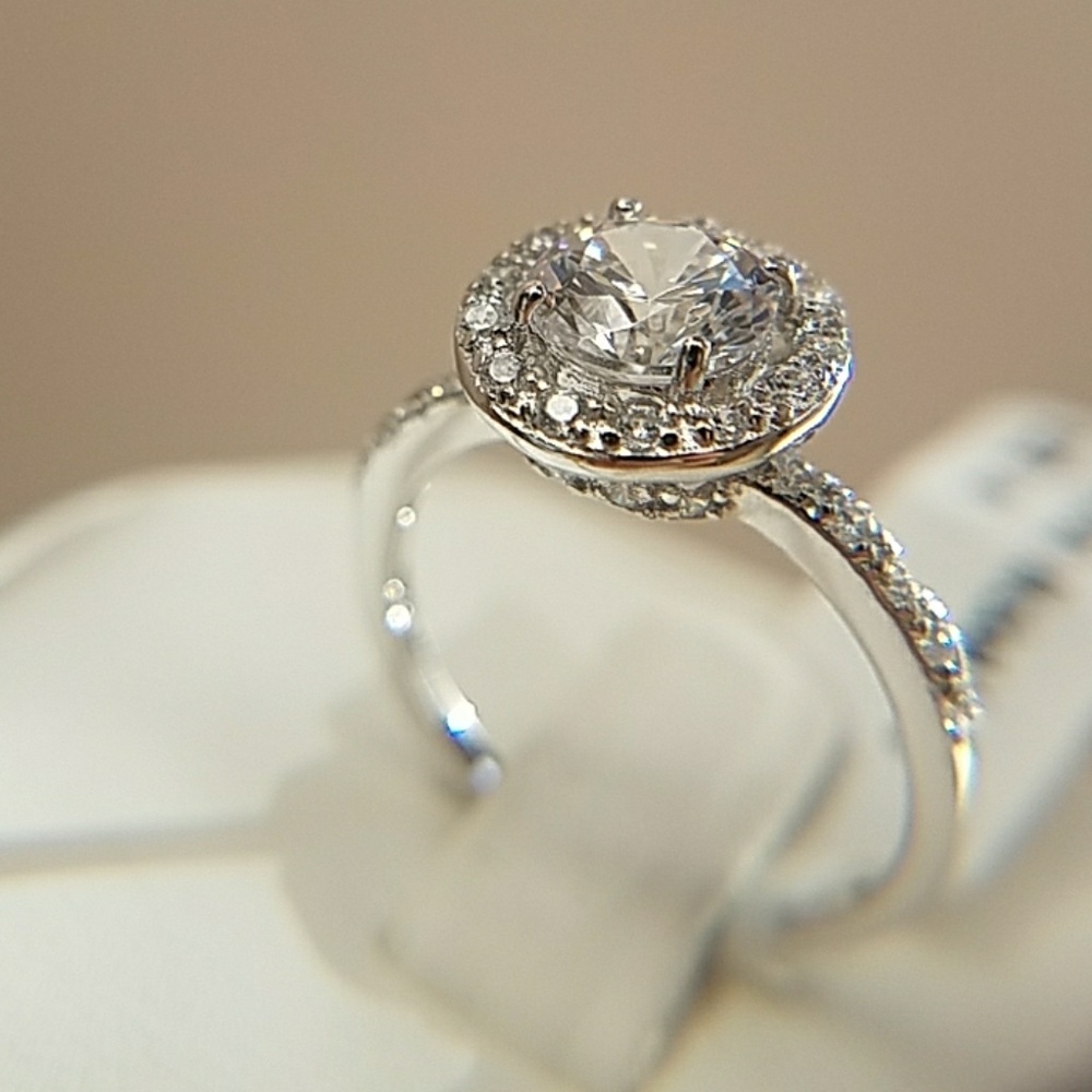 14k Gold plated over Sterling silver Engagement Ring with 1ct Round CZ - Picture 4 of 13