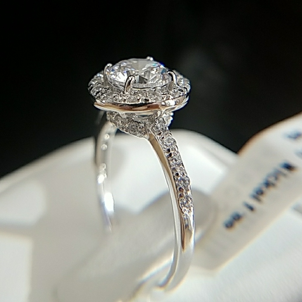 14k Gold plated over Sterling silver Engagement Ring with 1ct Round CZ - Picture 7 of 13