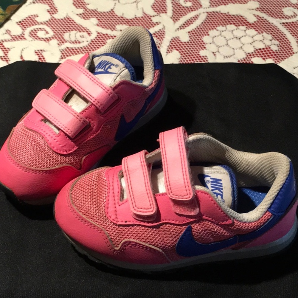 Toddler Nike shoes