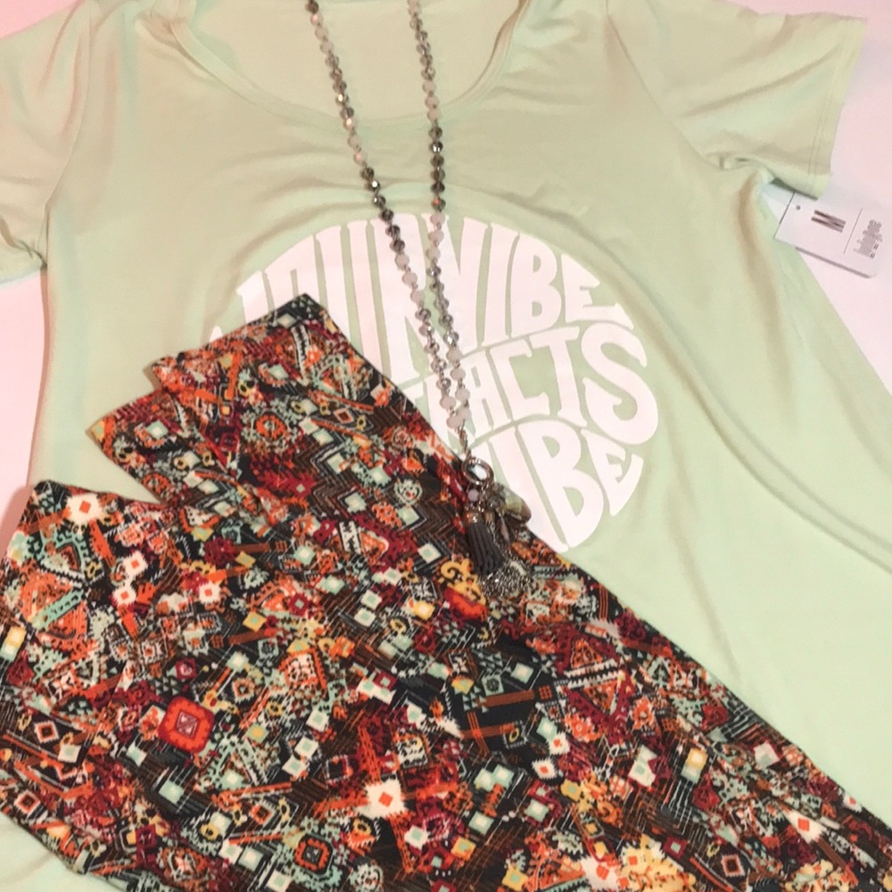 $Black Friday$Gorgeous mint green outfit! Perfect!