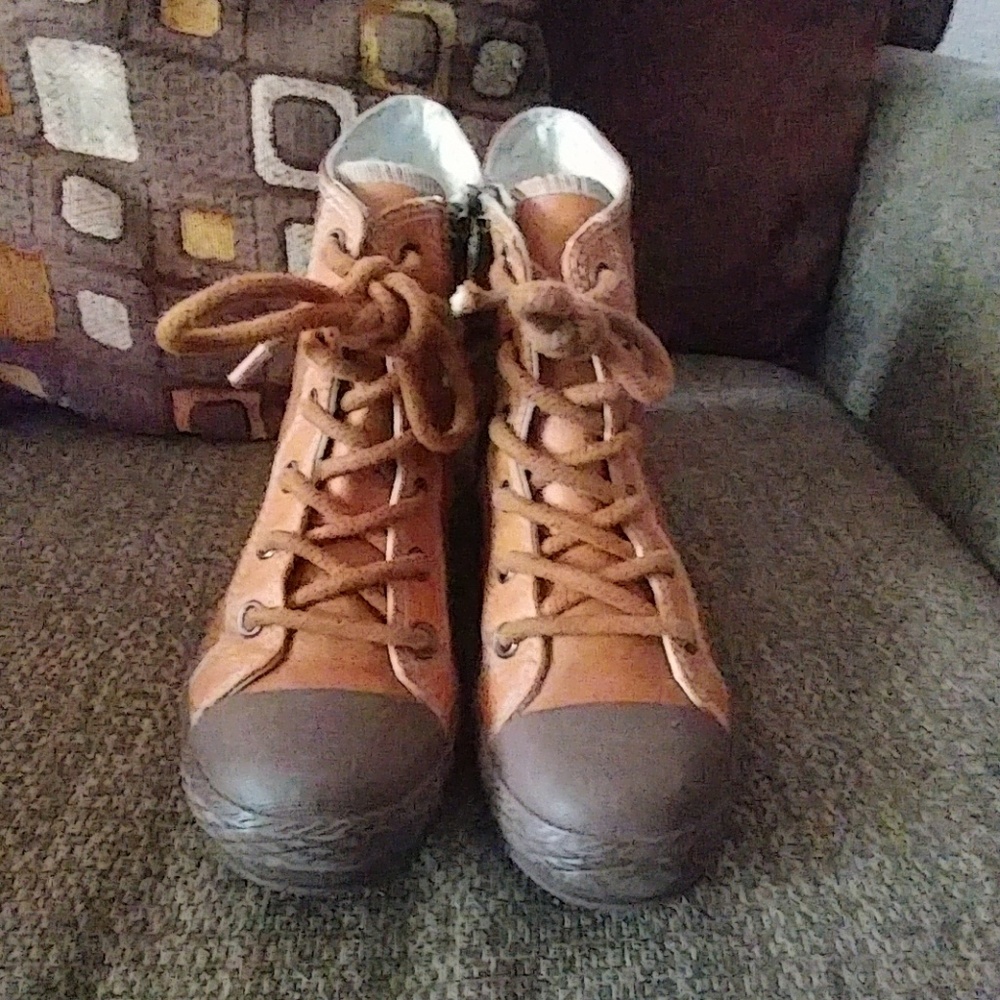 Converse, Size 3