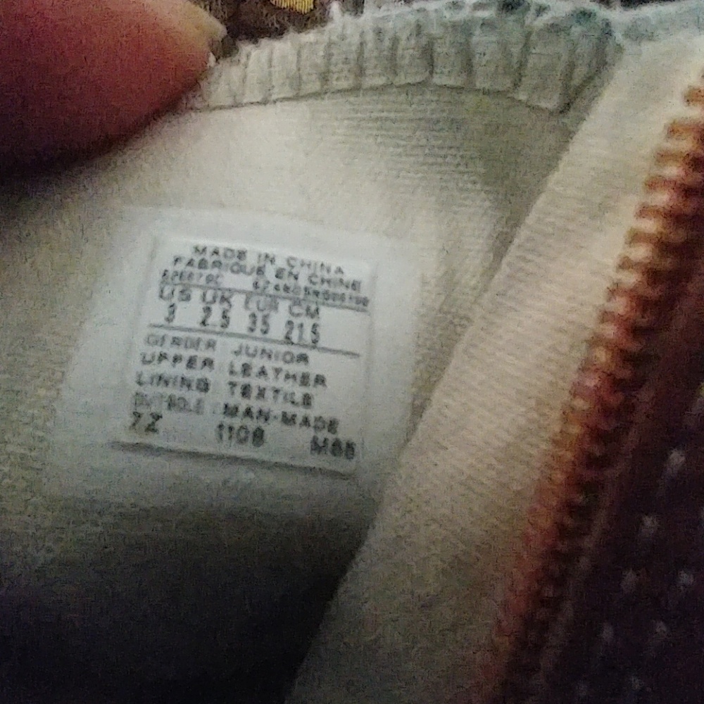 Converse, Size 3 - Picture 4 of 4