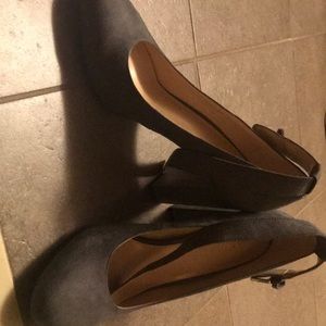 Nine West Chunky Heel pumps