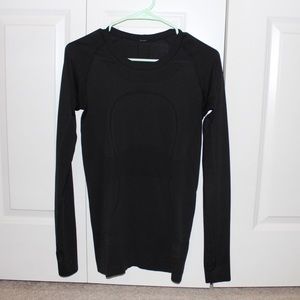 Lululemon Swiftly Tech Long Sleeve Crew
