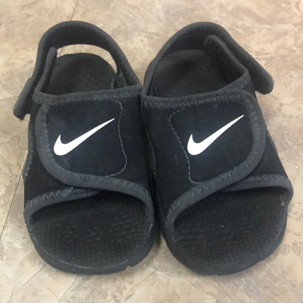Toddler Nike sandals