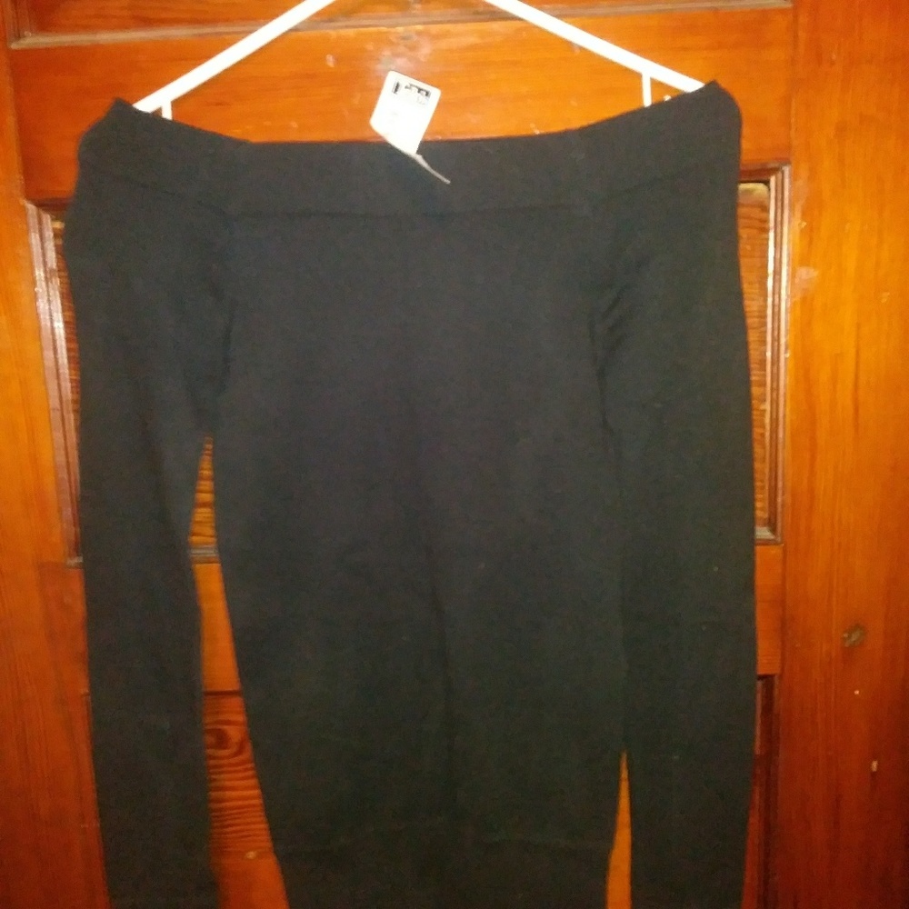 Off shoulder black long sleeve
