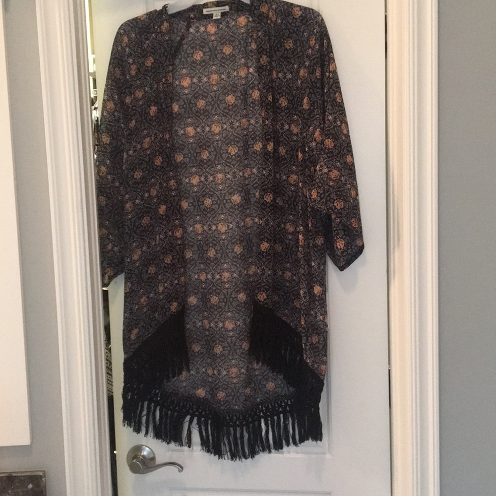 AE Cardigan w/ fringe