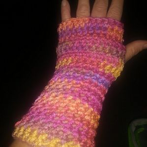Fingerless gloves