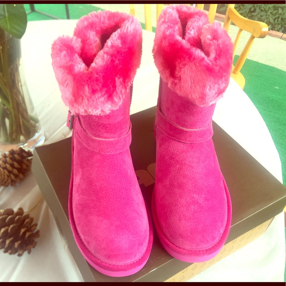 Lamb hot pink boots