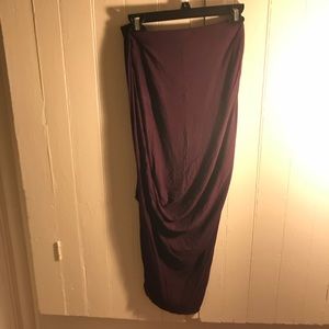 Express asymmetrical skirt