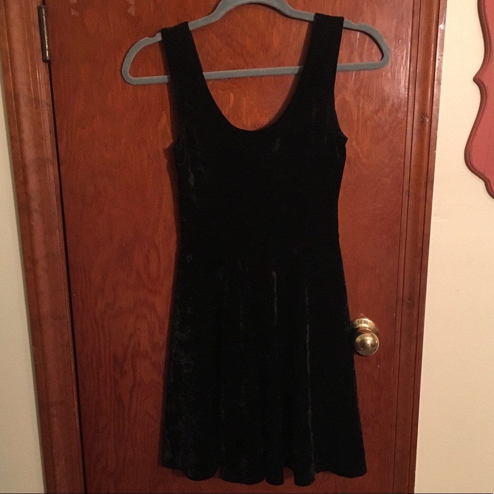 Black velvet dress