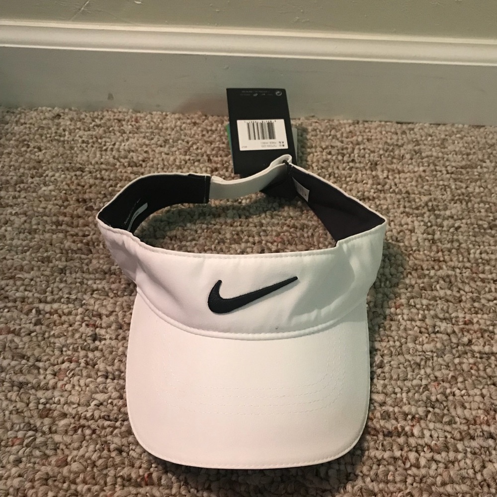 Nike visor