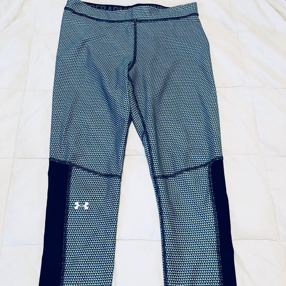 Under Armor Compression Crop Leggings
