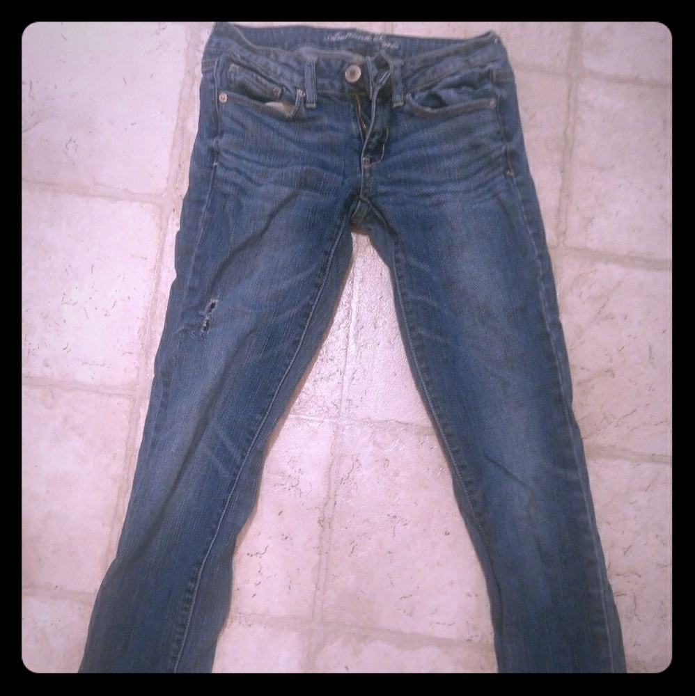 Size 2 American eagle skinny jeans