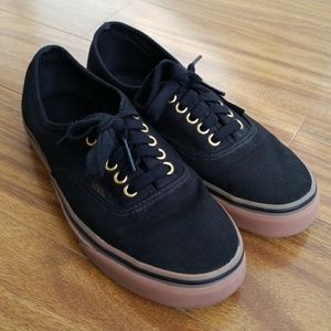 Vans Classic Low Black Gum Sole W8
