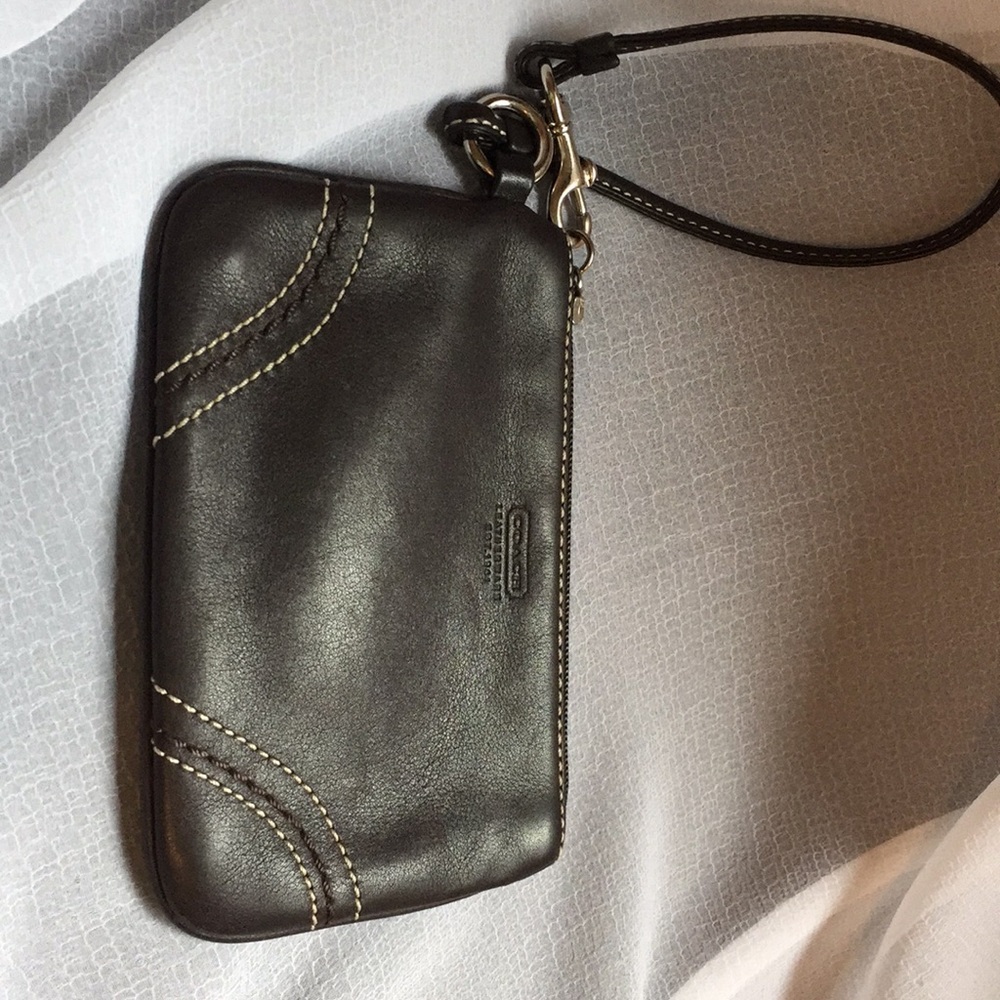 Classic Coach genuine leather wristlet
