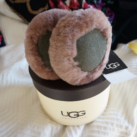 UGG Accessories - LAST CHANCE!!! NWT Uggs Earmuffs