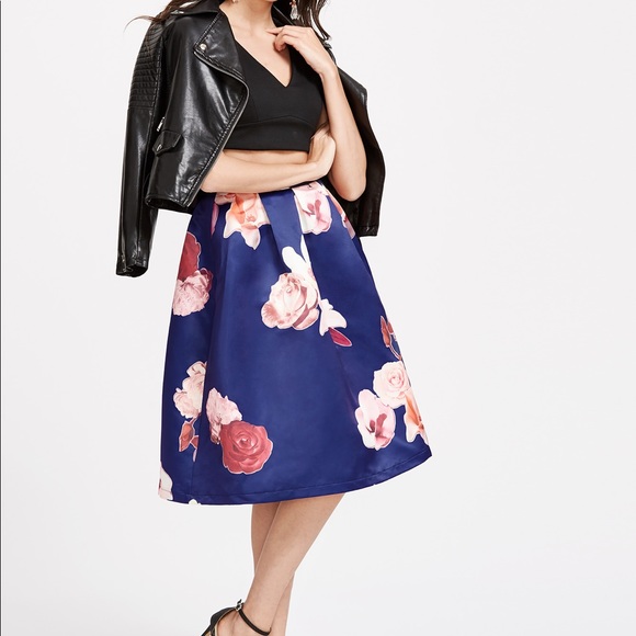 ๐โHP๐Royal blue rose print Pleated volume skirt - Picture 6 of 8