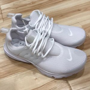 BRAND NEW NIKE AIR PRESTO MENS (SIZE 10)