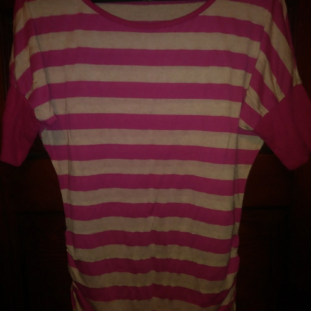 2 stripe tops.
