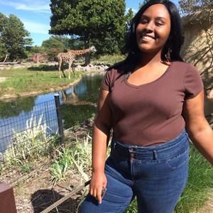 Meet your Posher, Shanea