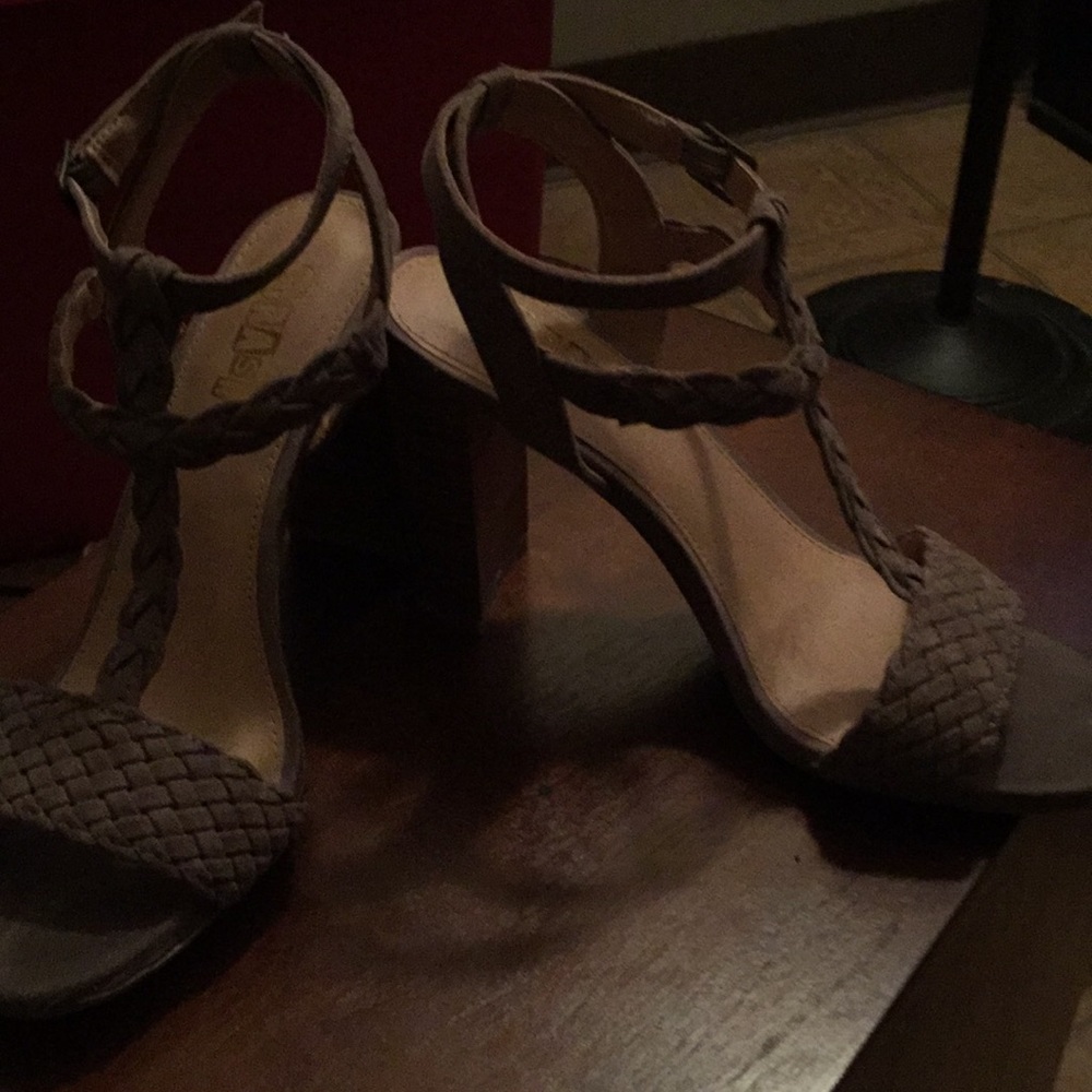 Brash Open Toe Sandal Heels - Picture 4 of 5