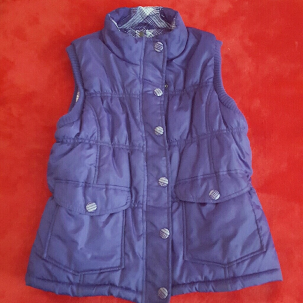 Sleeveless windbreaker