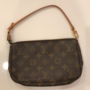 Louis Vuitton Pochette