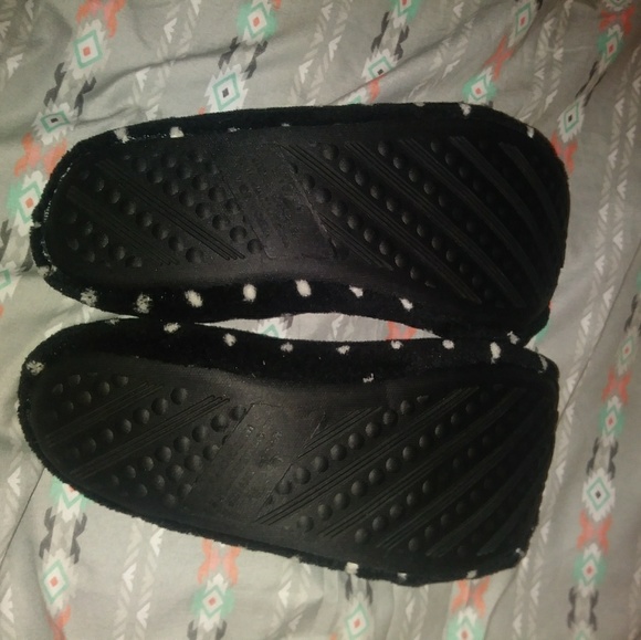 Slippers - Picture 2 of 2