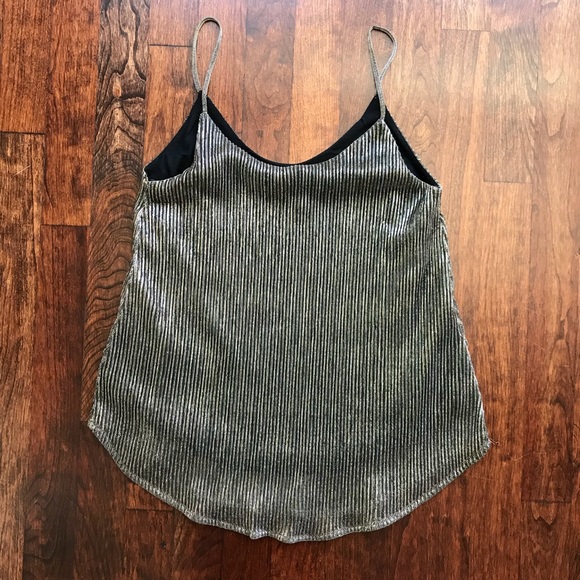 Metallic Top - Picture 5 of 6