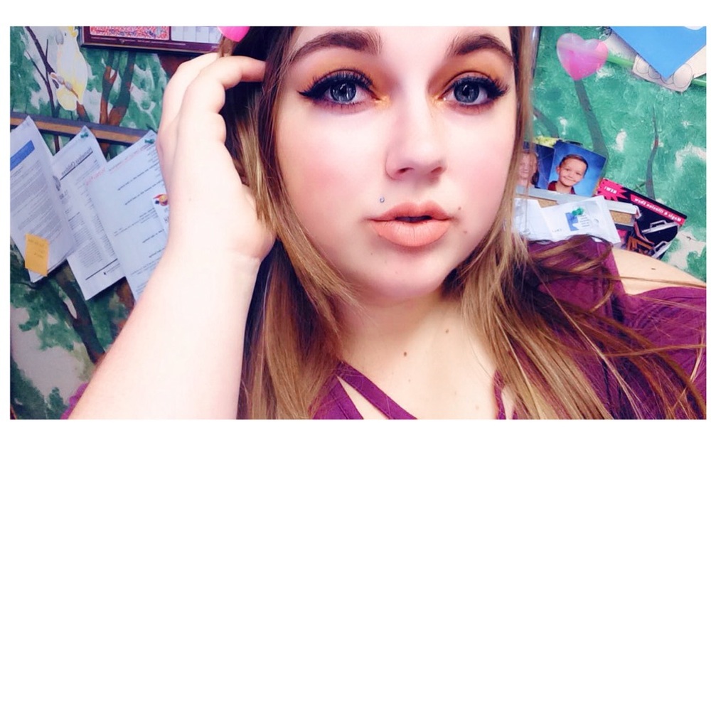 Meet your Posher, Sabrina