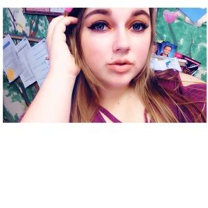 Meet your Posher, Sabrina