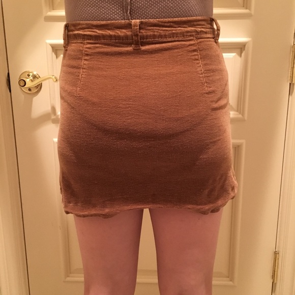Button Up Brandy Melville Mini Skirt - Picture 5 of 5