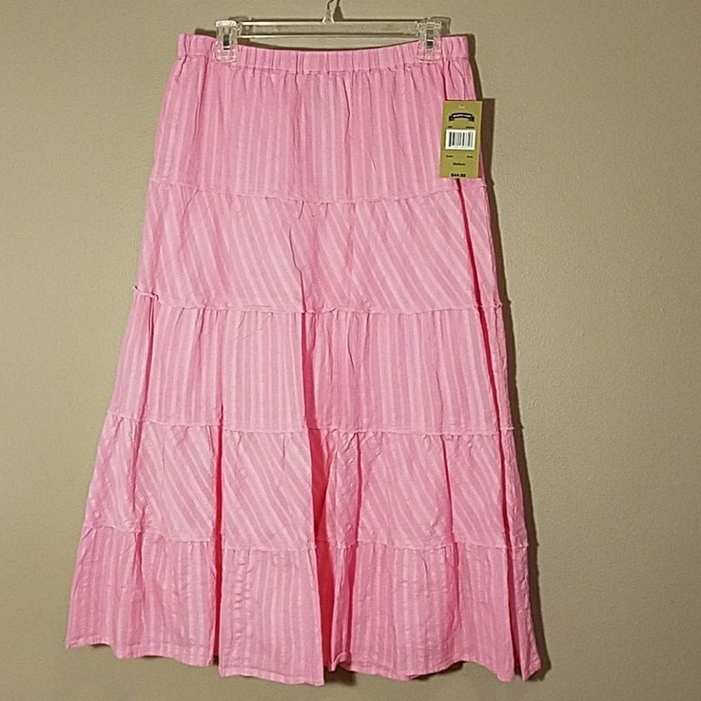 New pink peasant skirt sz M