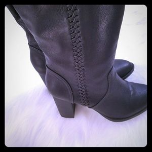 Ladies boots