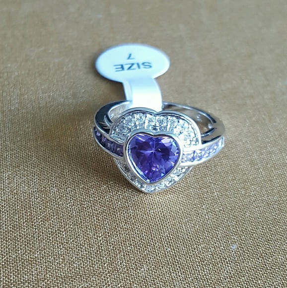 Heart Shaped Amethyst and Topaz Ring - Picture 6 of 10