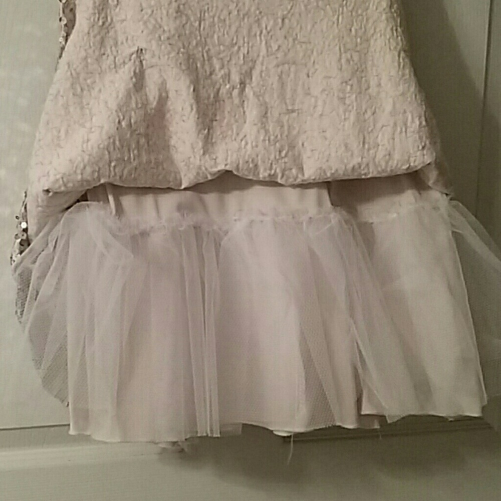 PARTY DRESS - Picture 2 of 7