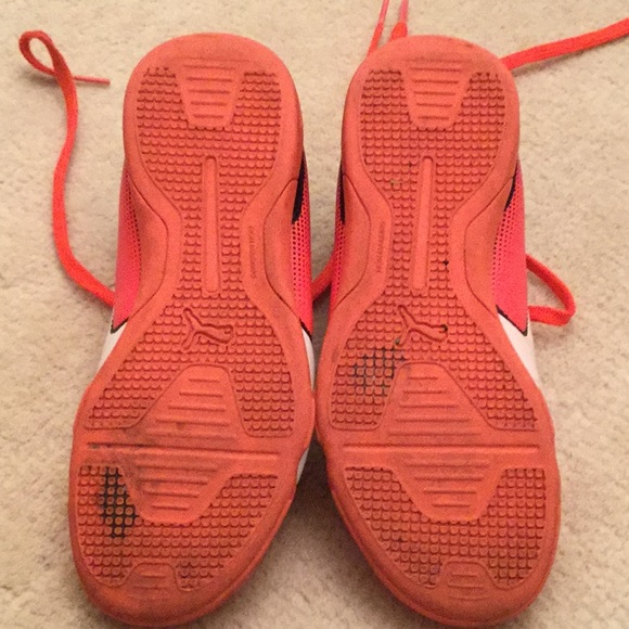 Soccer turf shoes - Picture 3 of 4