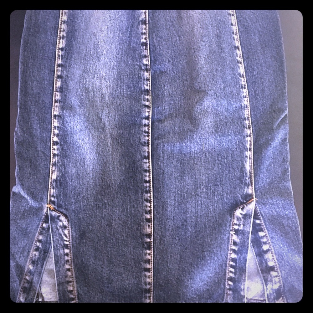 Knee length denim skirt - great cut