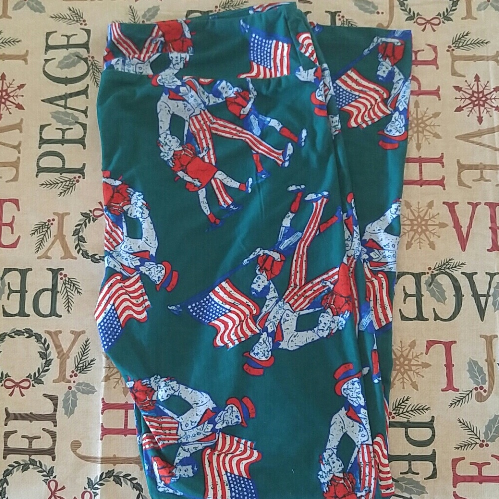 NWT. LuLaRoe TC leggings. Independence Day.