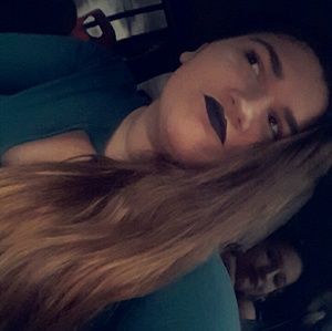 Meet your Posher, Azlinn