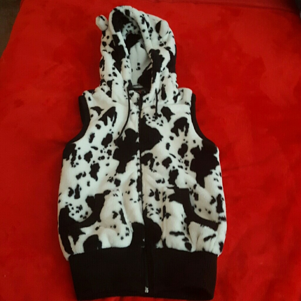 Sleeveless sweater