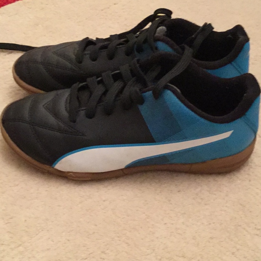 Puma soccer sneakers