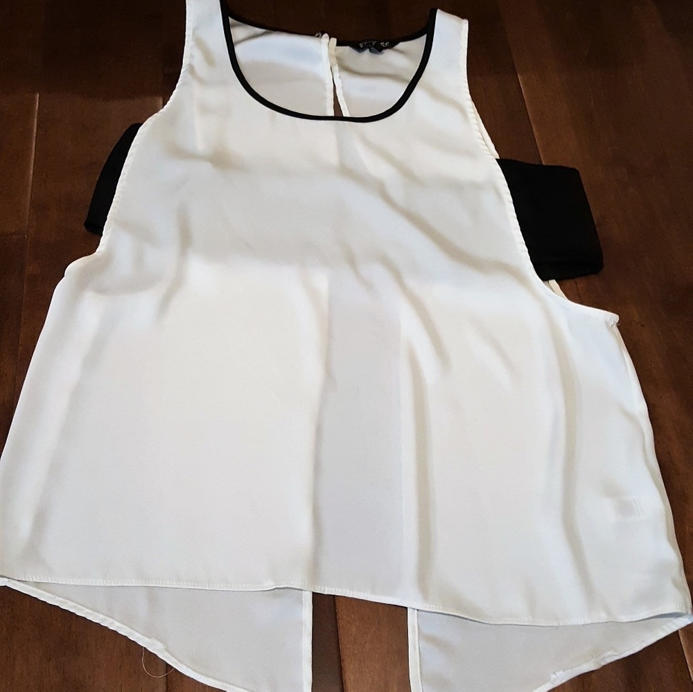 Open-Back Black and White Tank